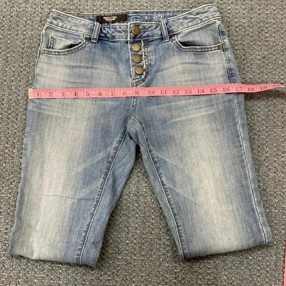 Simply Vera Vera Wang Jeans - Picture 2 of 6